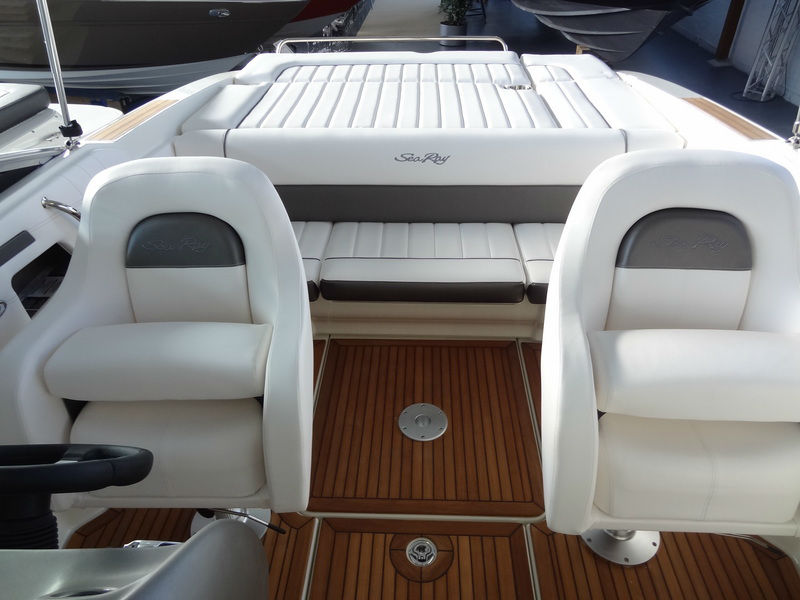 Sea Ray 240 Sunsport Bj 1014