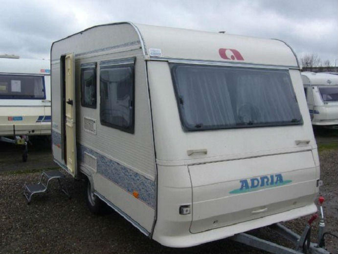 Adria Unica B 360 UH