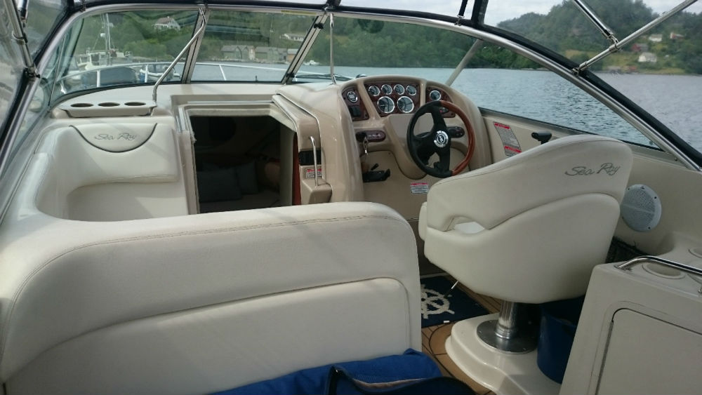 Sea Ray 240 Sundancer26